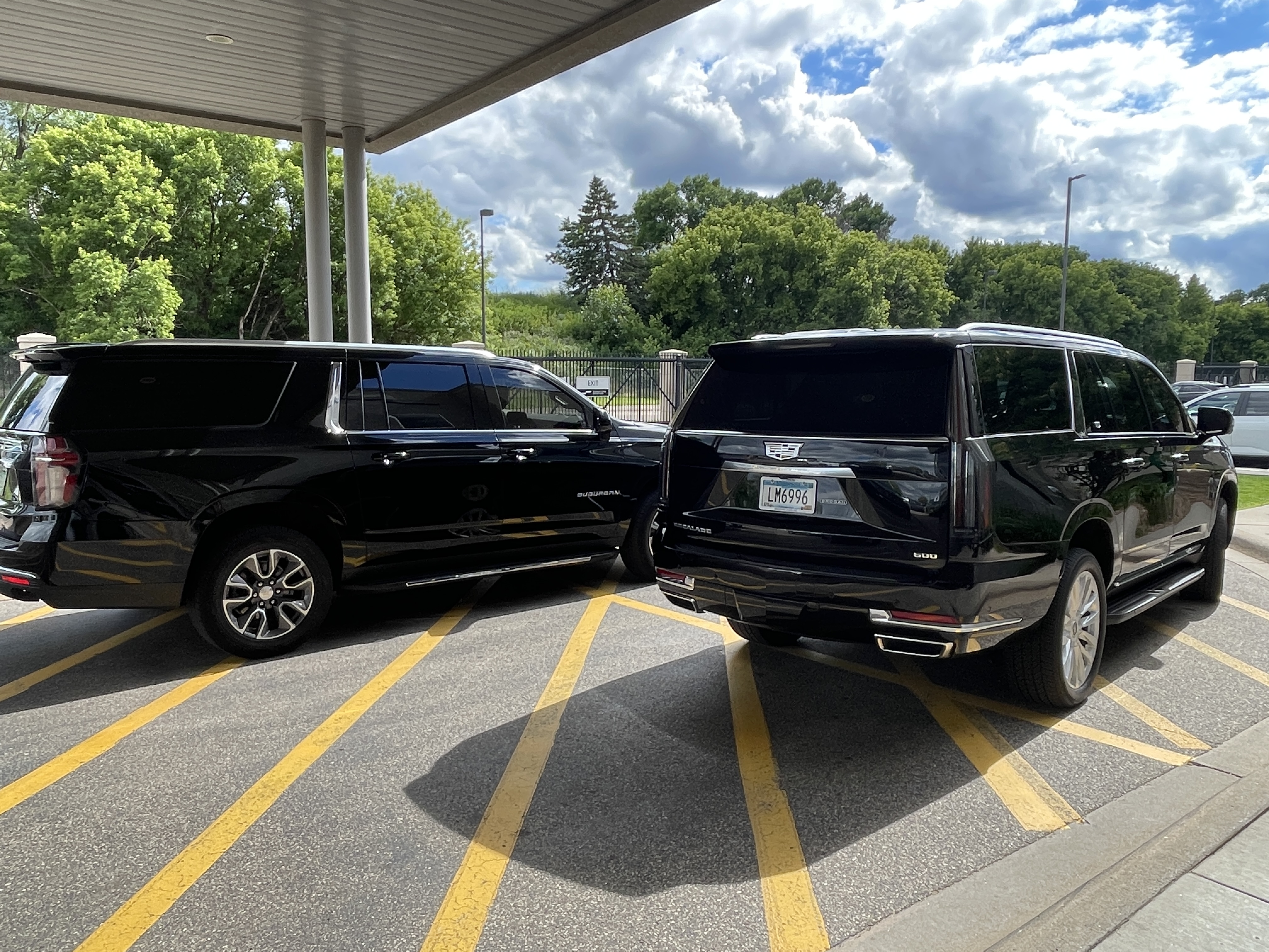 MSP Black Limo Cadillac Escalade