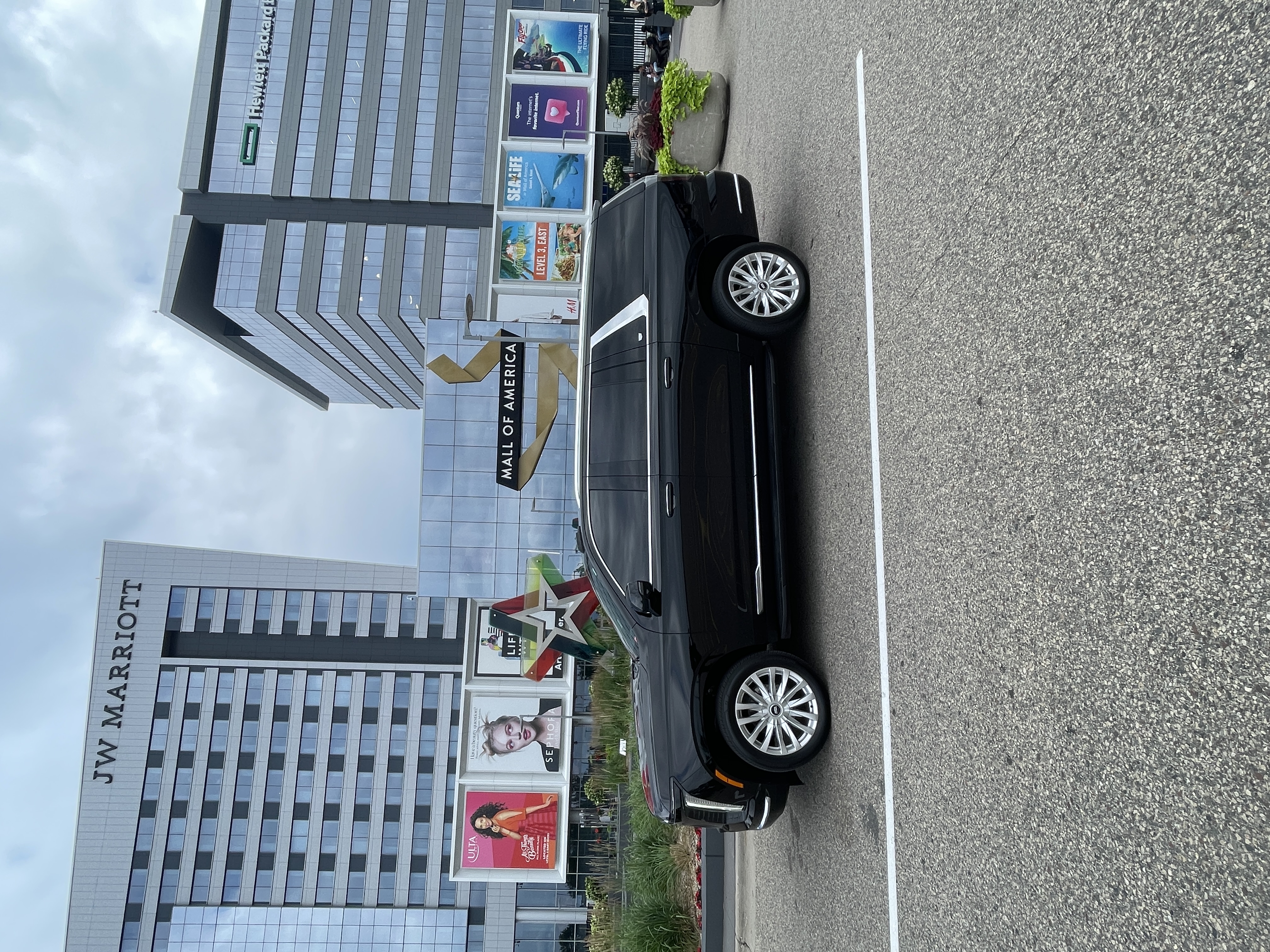 MSP Black Limo Cadillac Escalade