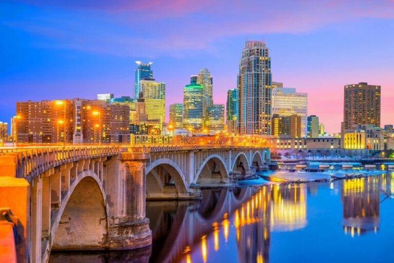 Explore the Best of Minneapolis with Luxury Travel Services